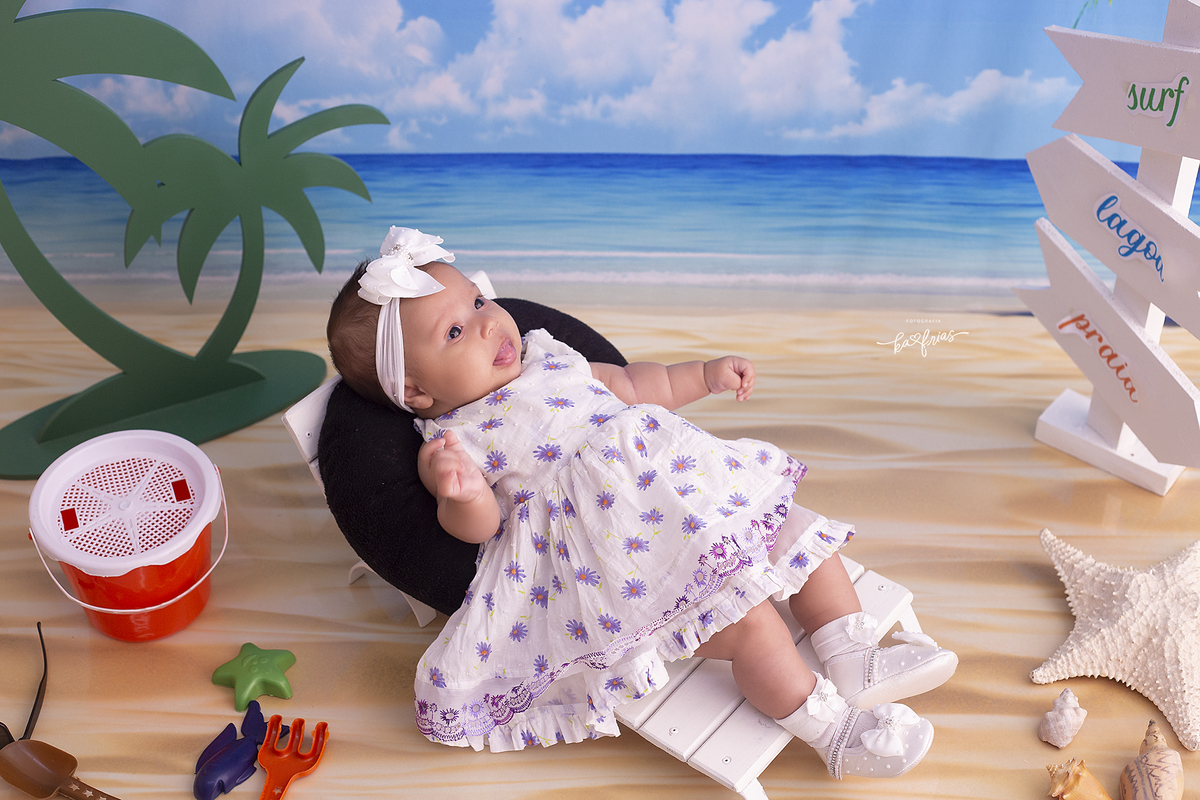 no acompanhamento mensal usamos o cenario de praia