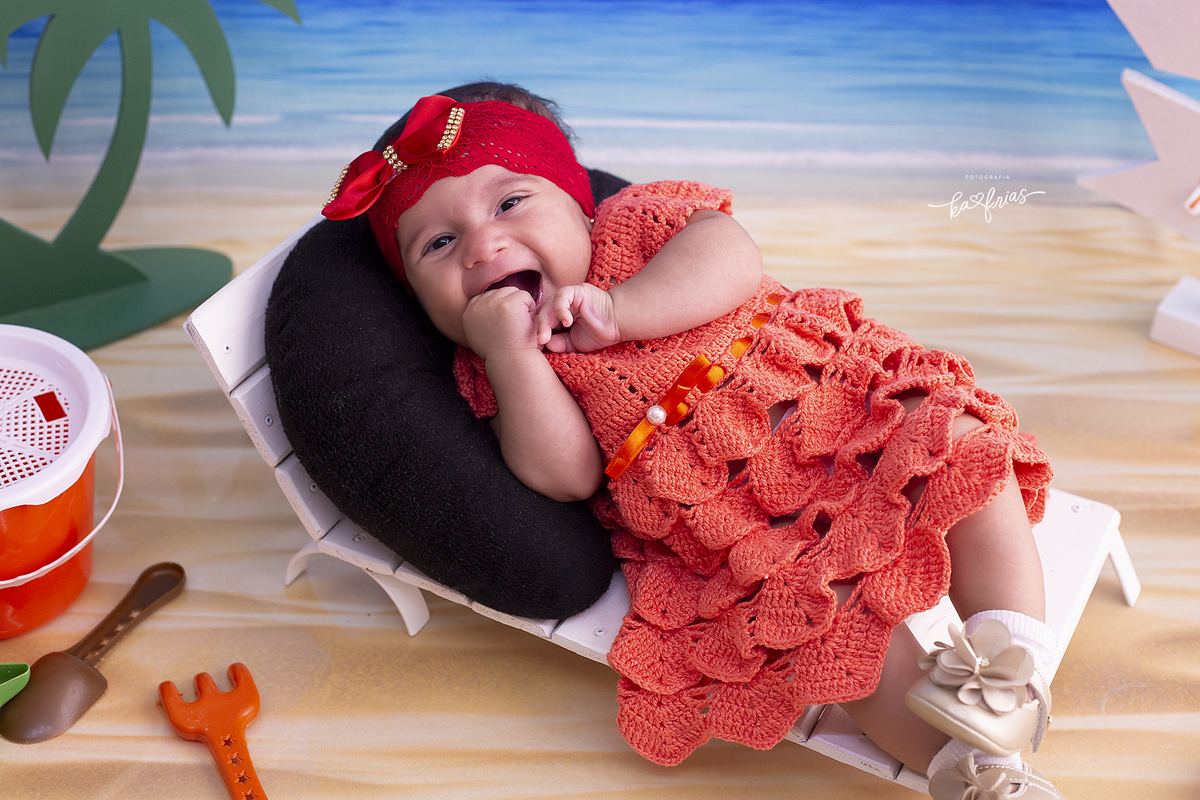 a menina olha para a fotografa de caxias do sul, ka frias