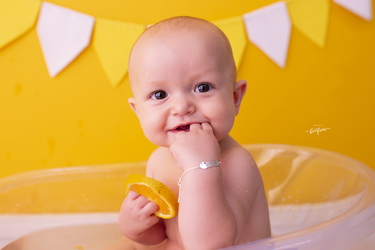 ensaio com laranjas e banheira em caxias do sul-rs