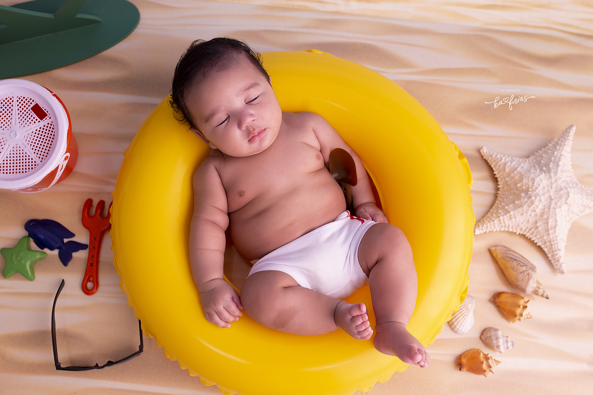 o menino dorme no acompanhamento mensal em caxias do sul-rs