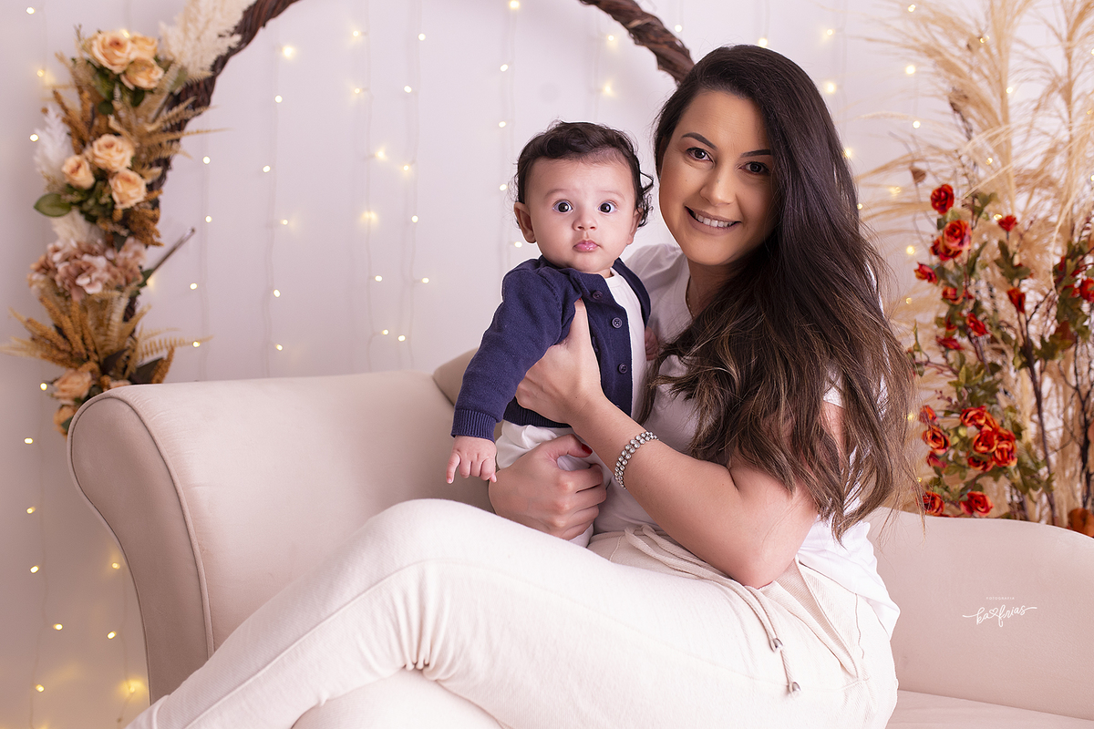 o menino olha para a fotografa de caxias do sul, ka frias