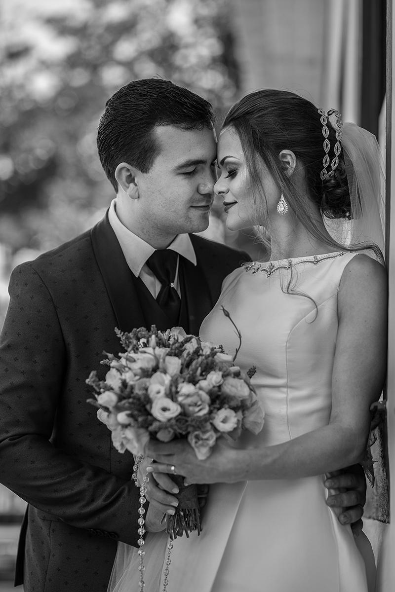 Casal romântico na linda cidade de Tirandentes-MG