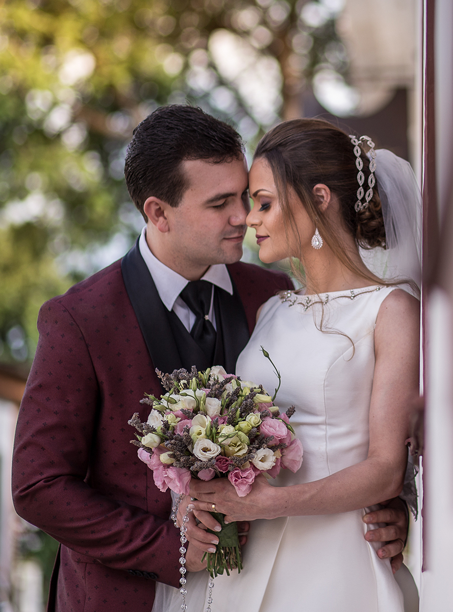 Casal romântico na linda cidade de Tirandentes-MG