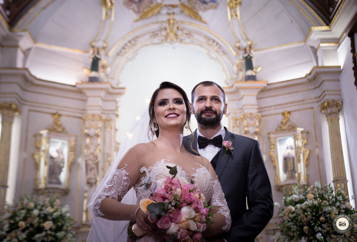 Celebração na igreja de Nossa senhora de Montserrat-MG