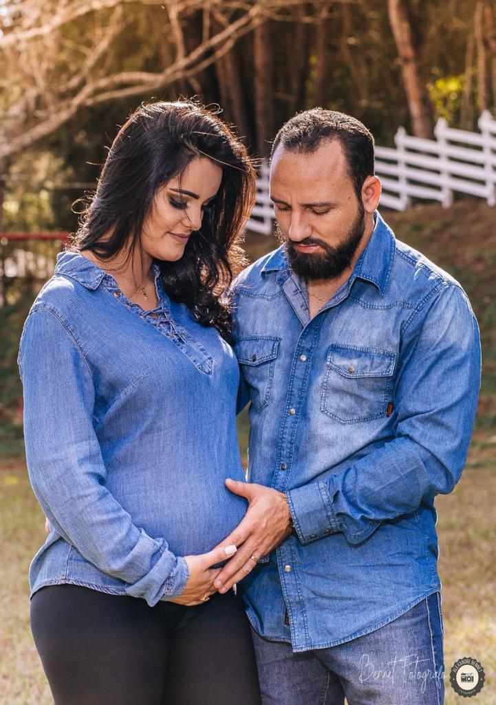 Pais olham para a barriga