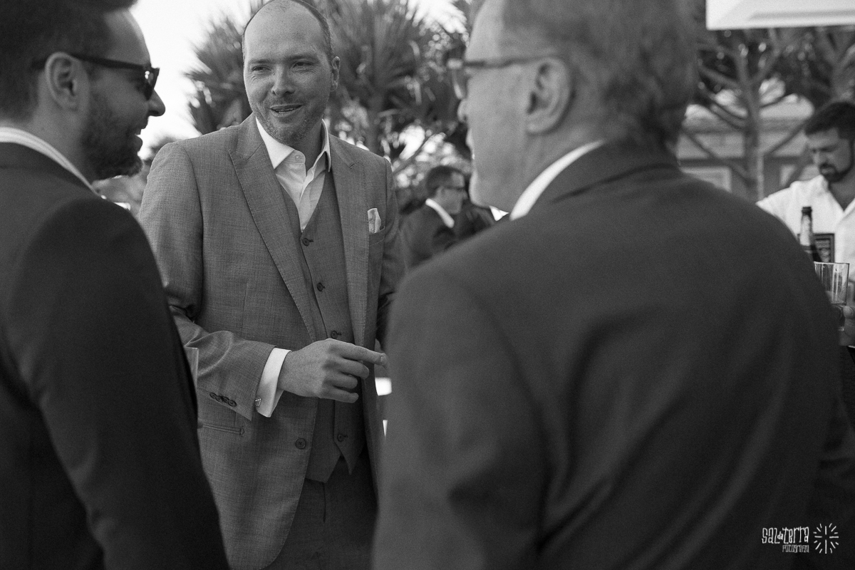 casamento em xangri-la making of do noivo com padrinhos em casa fotografo de casamento porto alegre