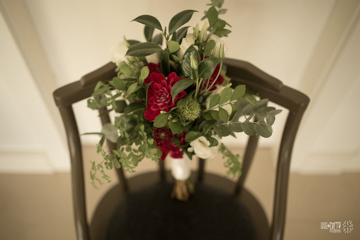 bouquet da noiva greenery e vermelho fotografo de casamento porto alegre