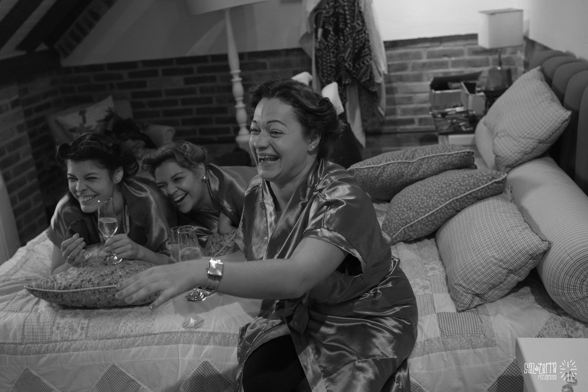 making of da noiva com madrinhas no alto da capela porto alegre fotografo de casamento