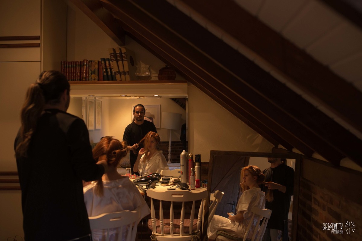 making of da noiva com madrinhas no alto da capela porto alegre fotografo de casamento