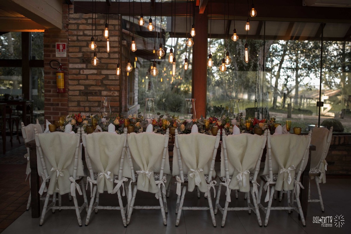 decoração casamento inverno alto da capela porto alegre cor de perola luzinhas