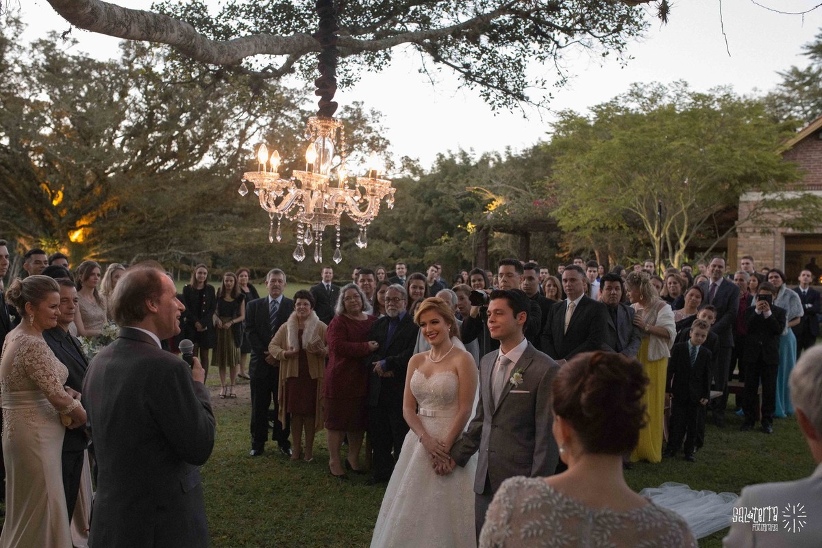 decoração casamento ao ar livre embaixo da figueira alto da capela porto alegre RS fotografo de casamento