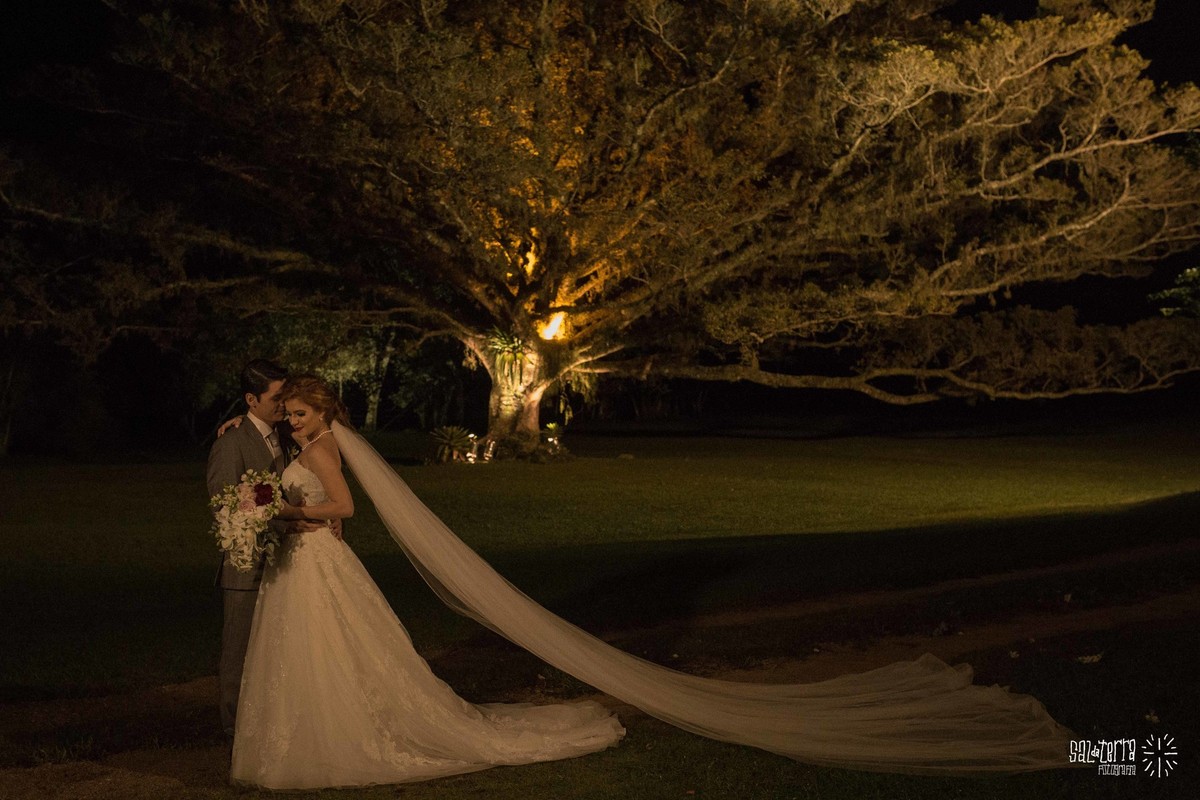 decoração casamento ao ar livre embaixo da figueira alto da capela porto alegre RS fotografo de casamento