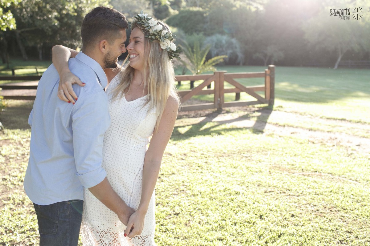 ensaio pre casamento alto da capela ao ar livre trash the dress noiva linda coroa de flores fotografo de casamento porto alegre RS E session