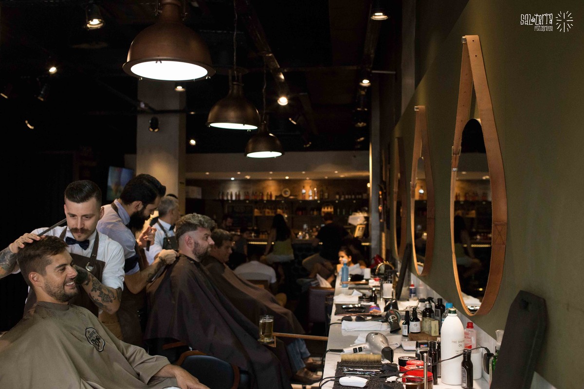 fotografo de casamento porto alegre RS dia do noivo making of qod barber shop