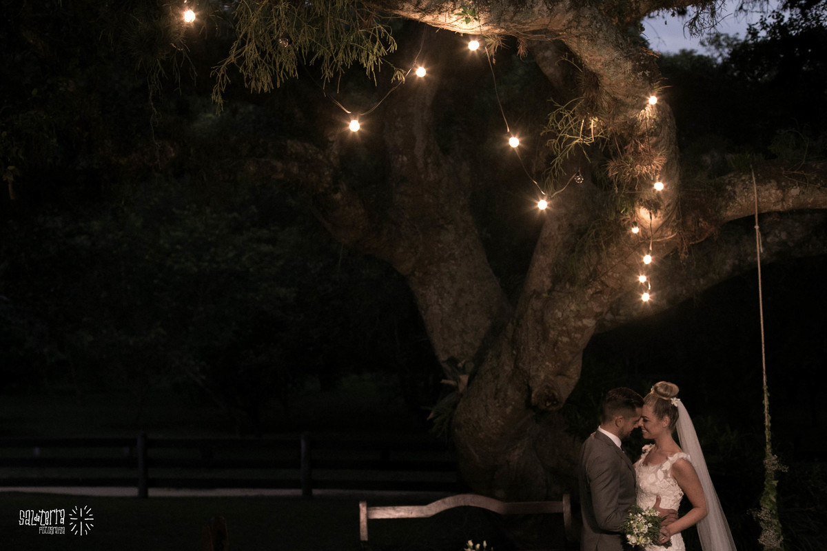 casamento ao ar livre luzinhas alto da capela porto alegre fotografo de casamento fotografia de casamento