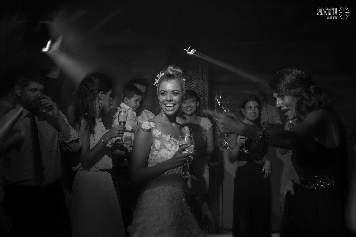 fotografo de casamento porto alegre RS casamento alto da capela cerimonial idealize eventos dj marcio ferraz luz e som Zero DB vertido martu rio de janeiro