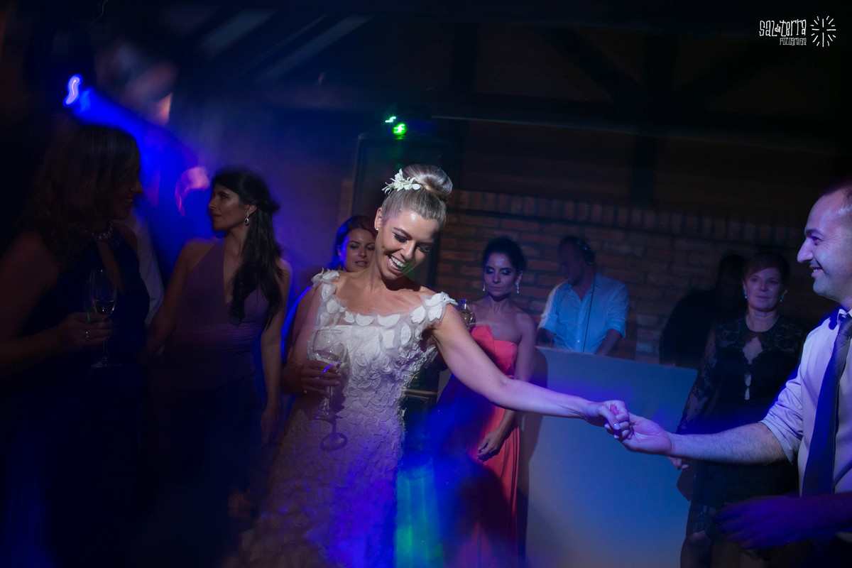 fotografo de casamento porto alegre RS casamento alto da capela cerimonial idealize eventos dj marcio ferraz luz e som Zero DB vertido martu rio de janeiro