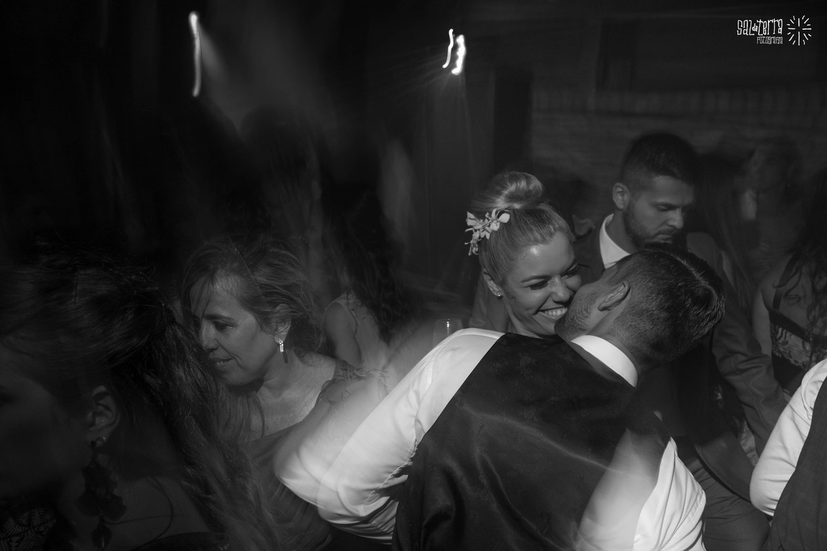 fotografo de casamento porto alegre RS casamento alto da capela festa animada cerimonial idealize eventos dj marcio ferraz luz e som Zero DB vertido martu rio de janeiro