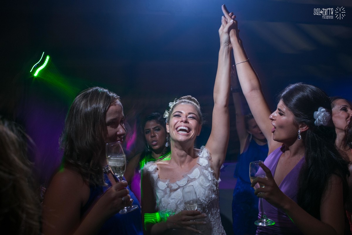 fotografo de casamento porto alegre RS casamento alto da capela festa animada cerimonial idealize eventos dj marcio ferraz luz e som Zero DB vertido martu rio de janeiro