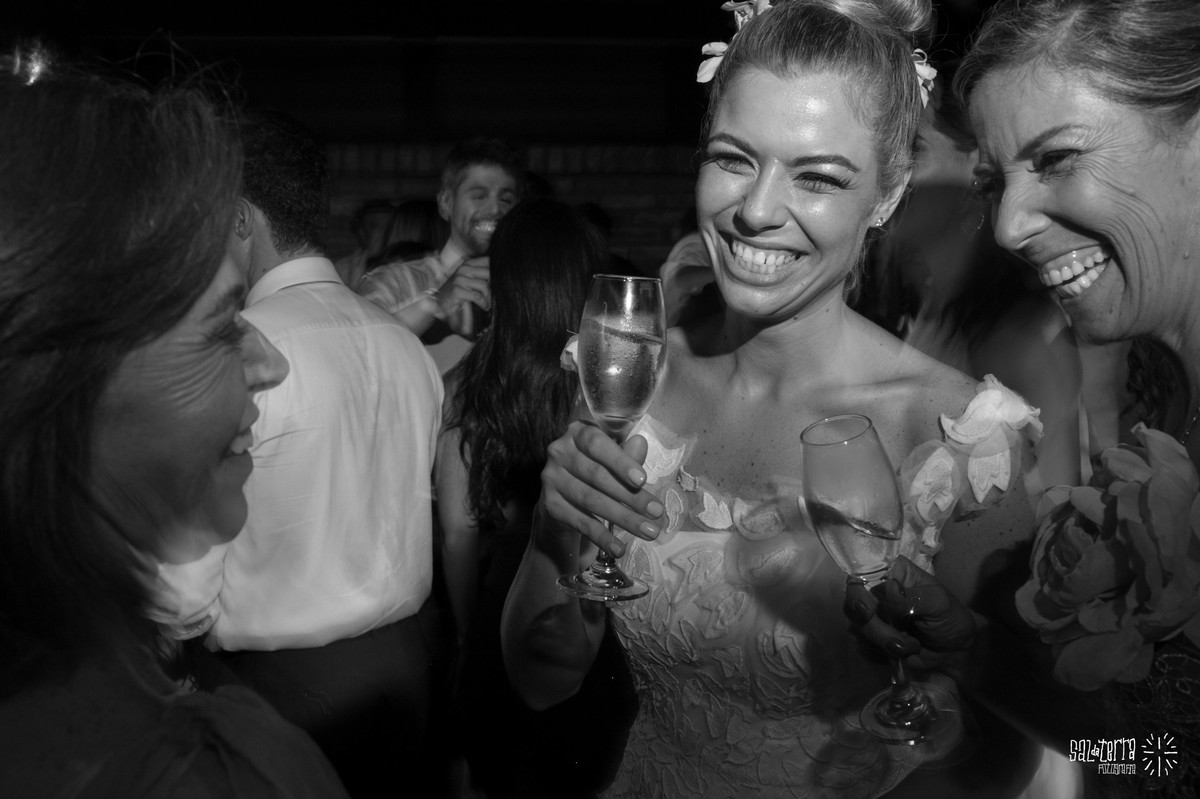 fotografo de casamento porto alegre RS casamento alto da capela festa animada cerimonial idealize eventos dj marcio ferraz luz e som Zero DB vertido martu rio de janeiro