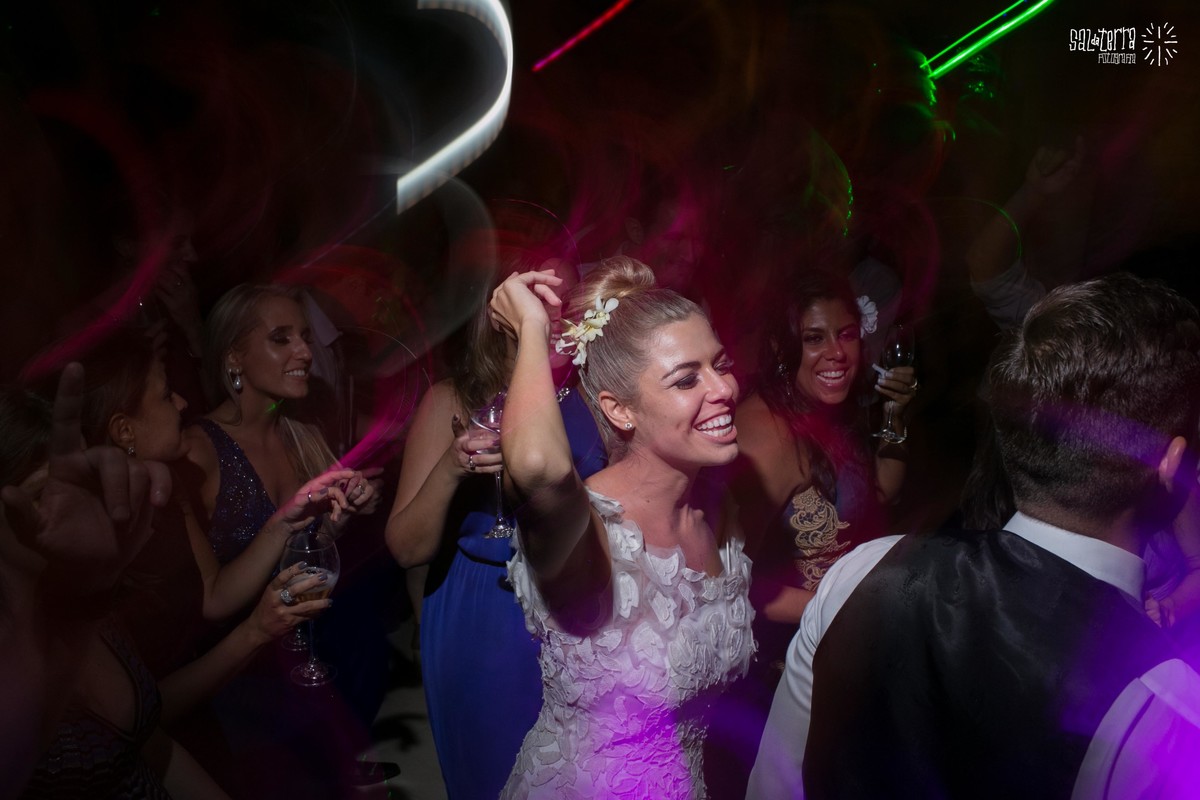fotografo de casamento porto alegre RS casamento alto da capela festa animada cerimonial idealize eventos dj marcio ferraz luz e som Zero DB vertido martu rio de janeiro