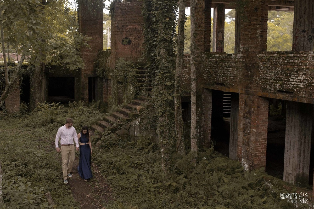 ensaio de noivos em canela ruinas do cassino RS fotografo de casamento porto alegre