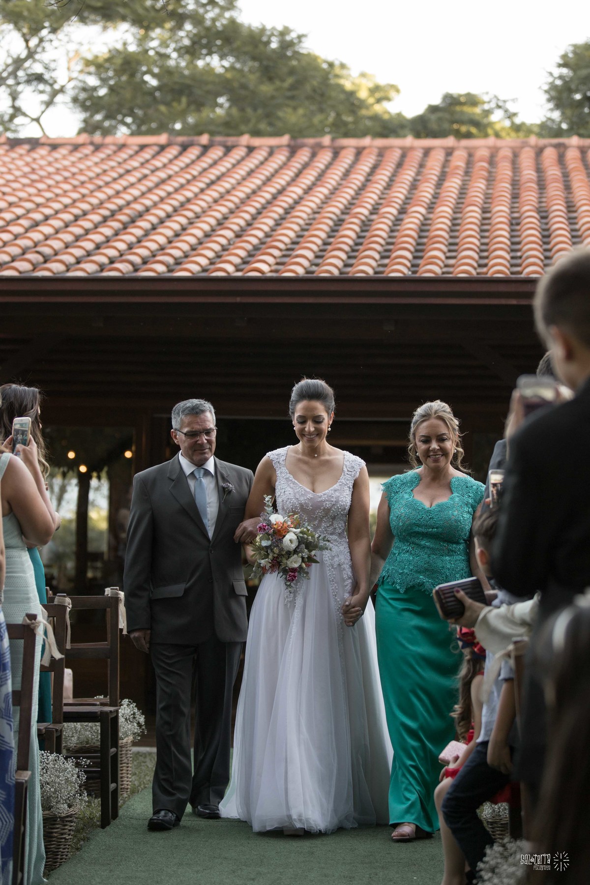 casamento ao ar livre sitio da figueira fotografo de casamento porto alegre RS organizacao welove decoracao tais puntel sal da terra fotografia