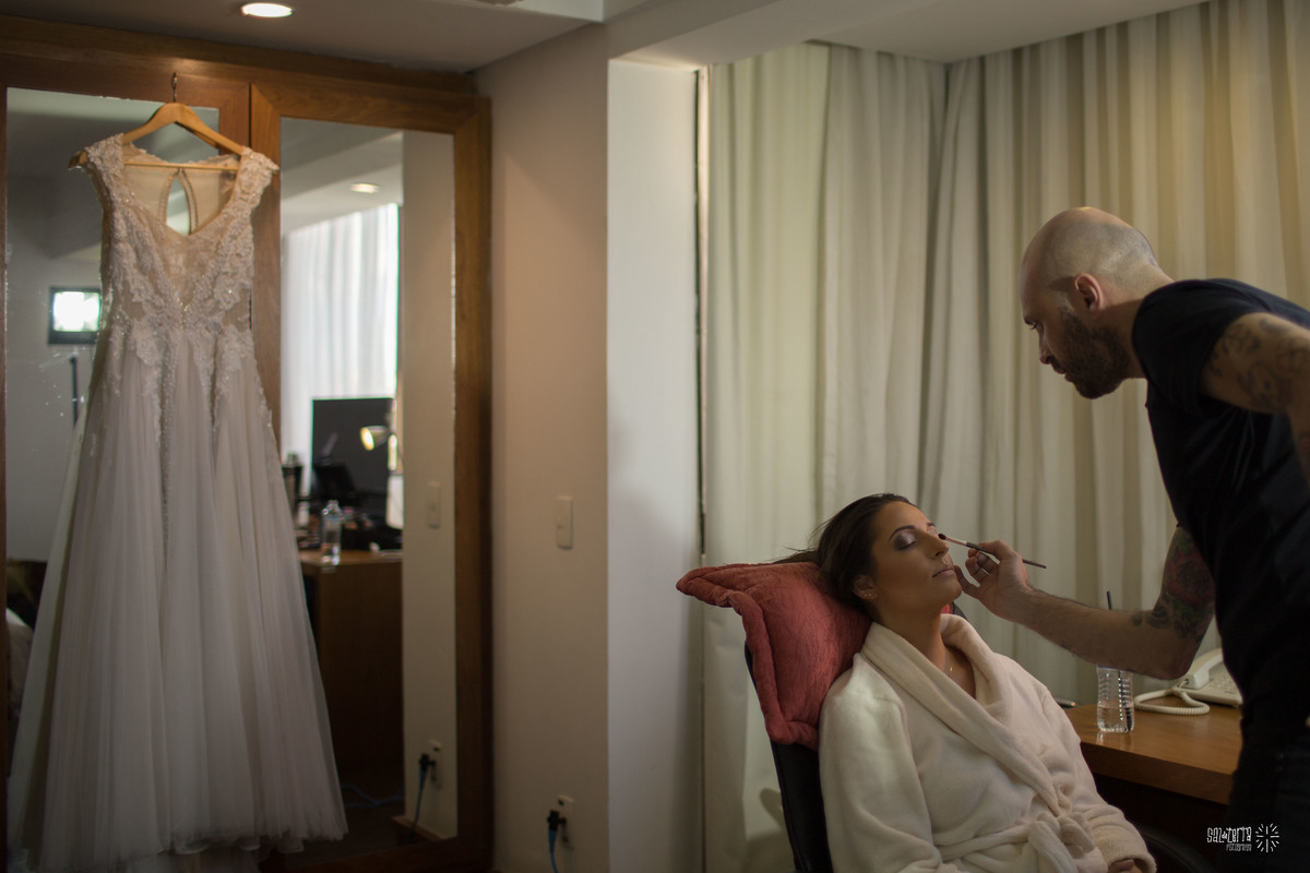 making of de noiva no hotel novotel thiago costa makeup vestido da noiva ateliê sandra ferraz fotografo de casamento porto alegre
