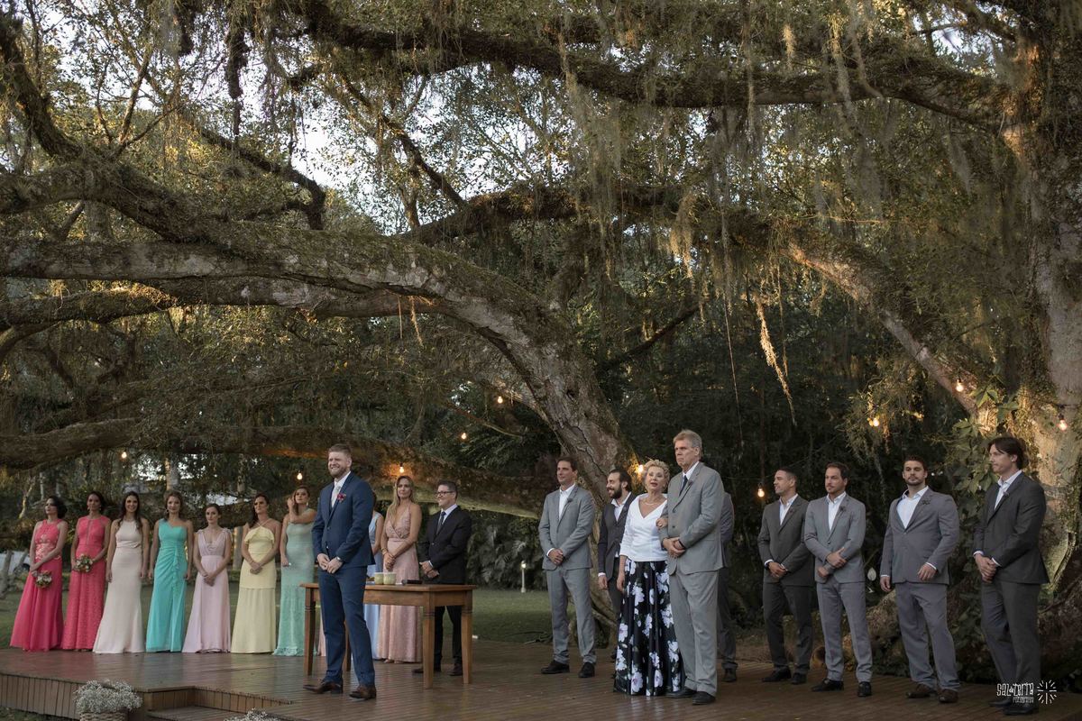 casamento ao ar livre sitio da figueira fotografo de casamento porto alegre RS organizacao welove decoracao tais puntel sal da terra fotografia