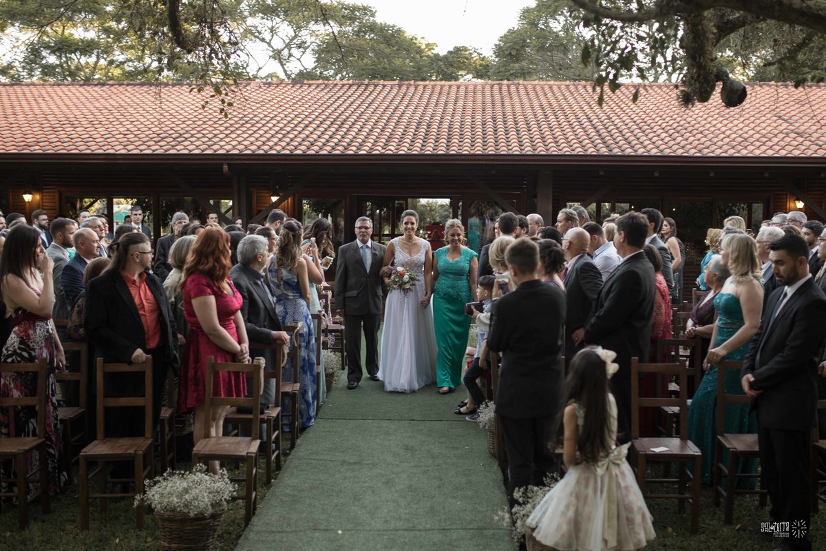 casamento ao ar livre sitio da figueira fotografo de casamento porto alegre RS organizacao welove decoracao tais puntel sal da terra fotografia