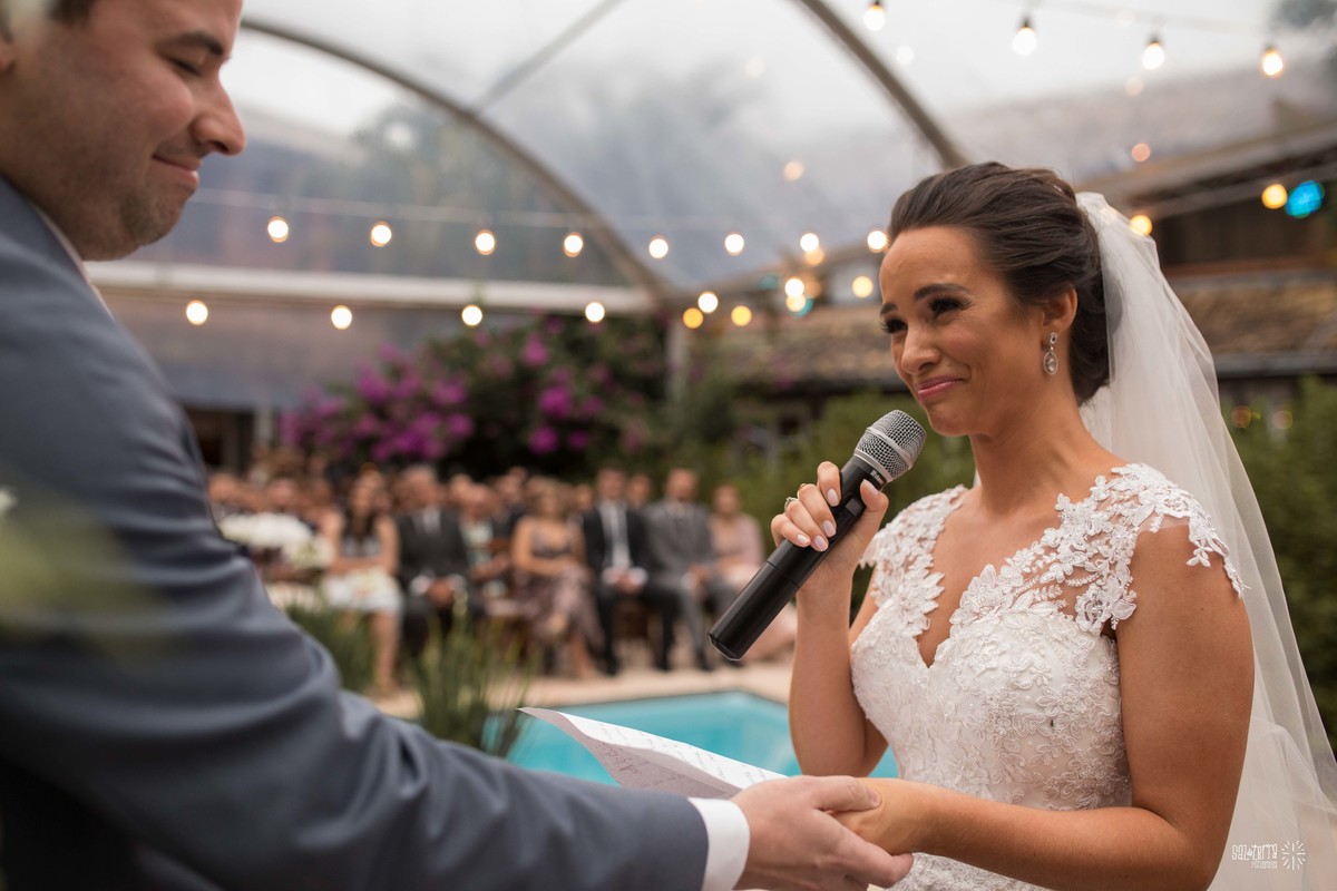 casamento ao ar livre villa antonietta sem padra cadeiras sortidas decoraçao bruna franzem fotografo de casamento porto alegre rs vestido noiva atelie ammor plano b com luzinhas e toldo