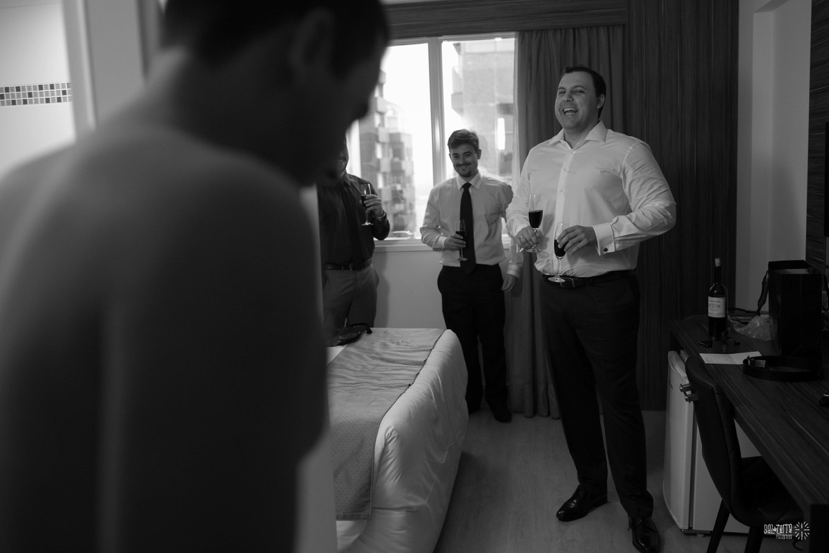making of do noivo no hotel laghetto fotografo de casamentos porto alegre rs