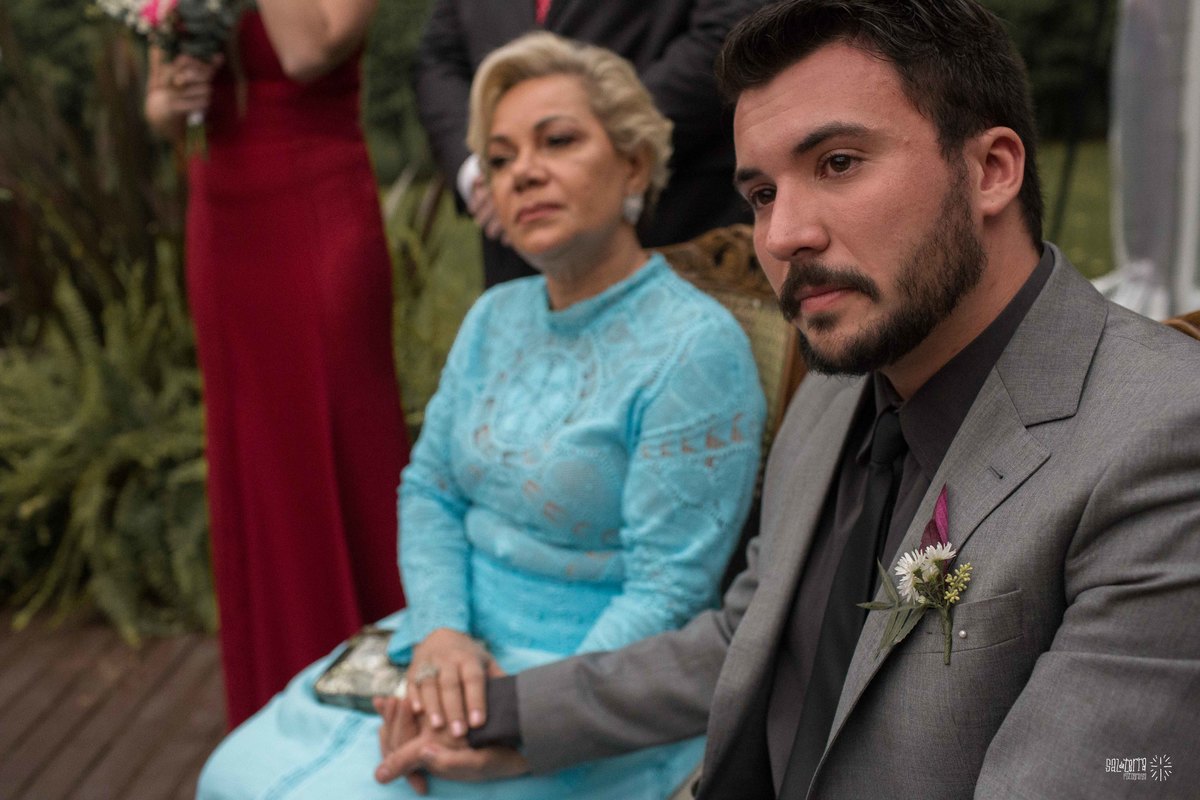 casamento ao ar livre villa antonietta sem padra cadeiras sortidas decoraçao bruna franzem fotografo de casamento porto alegre rs vestido noiva atelie ammor plano b com luzinhas e toldo