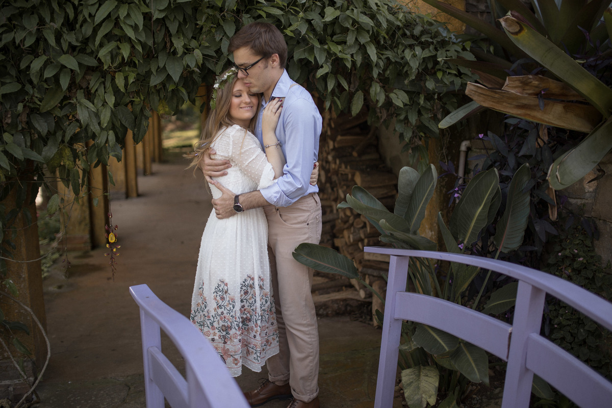 ensaio pre casamento em gramado parque das lavandas casamento boho chic vestido estilo camponesa casal fofo