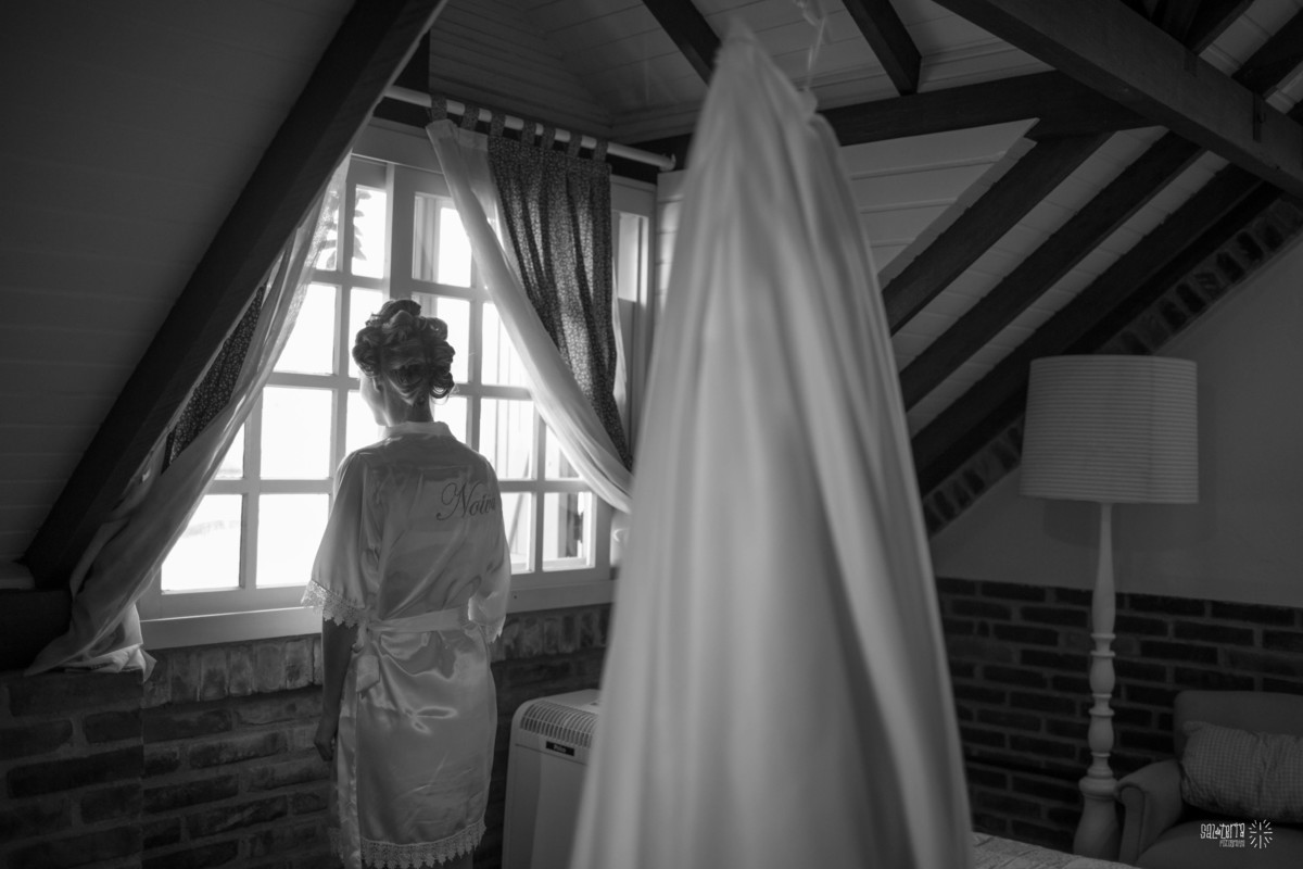 casamento no alto da capela porto alegre rs noiva se arruma no lugar com vestido marco tarrago decoracao cor de perola 