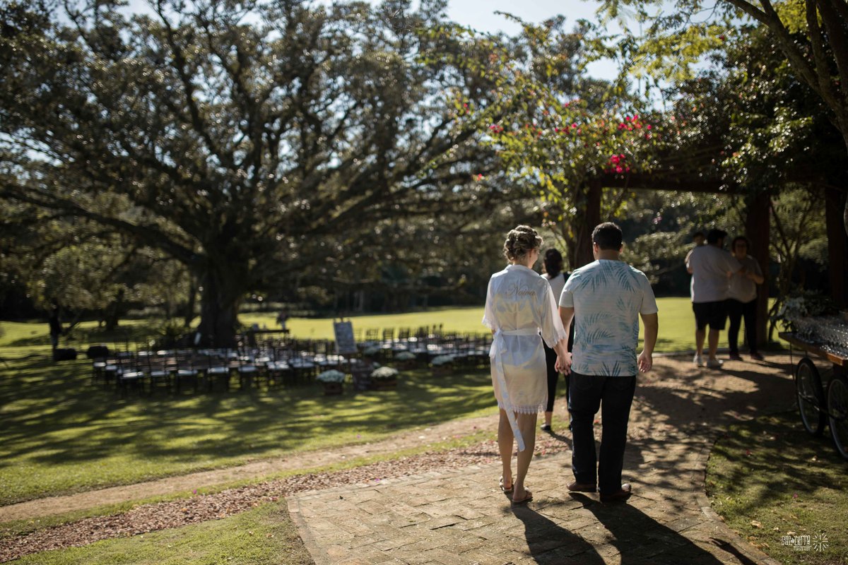 casamento no alto da capela porto alegre rs noiva se arruma no lugar com vestido marco tarrago decoracao cor de perola 