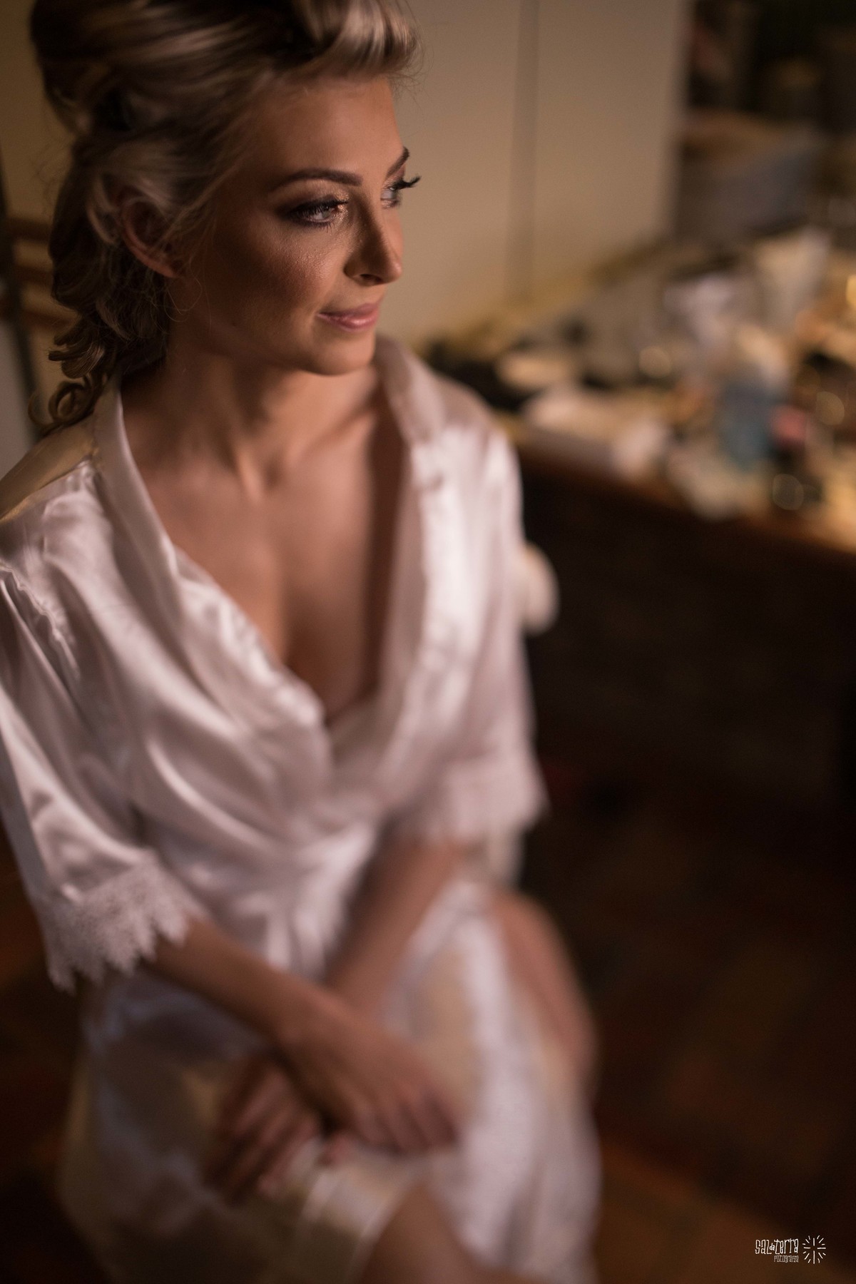 casamento no alto da capela porto alegre rs noiva se arruma no lugar com vestido marco tarrago decoracao cor de perola 