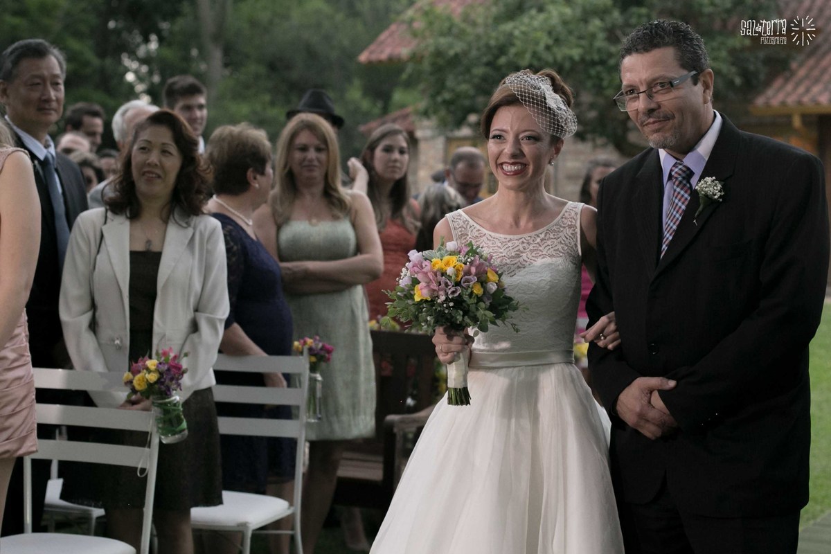 casamento-alexandre--manoela sal da terra fotografia- casamento ao ar livre alto da capela porto alegre vestido fur coat no knickers flores d'rosa flores e festas decoraçao fernanda da rosa cerimonial marcia kautz musicos mansao musical  buffet tom
