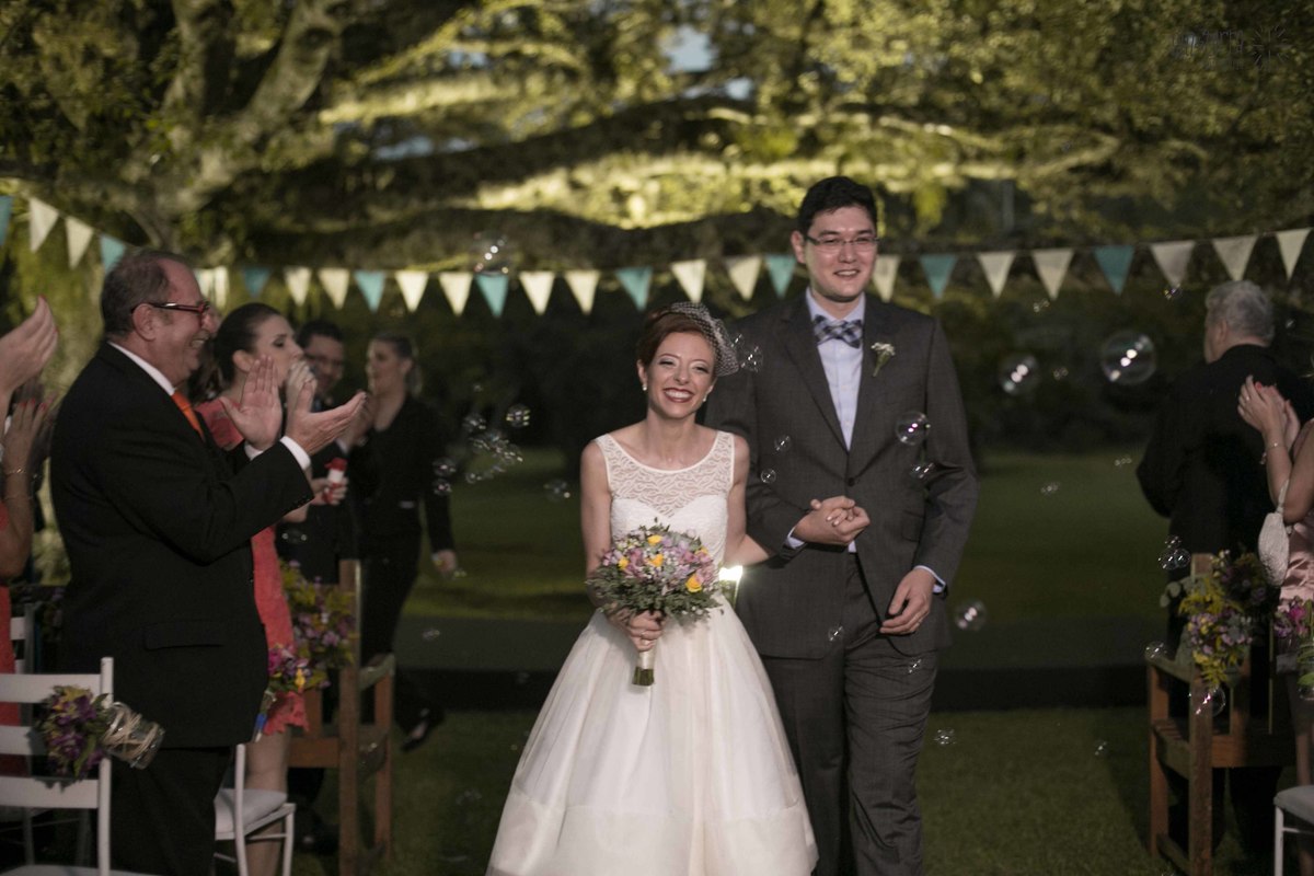 casamento-alexandre--manoela sal da terra fotografia- casamento ao ar livre alto da capela porto alegre vestido fur coat no knickers flores d'rosa flores e festas decoraçao fernanda da rosa cerimonial marcia kautz musicos mansao musical  buffet tom