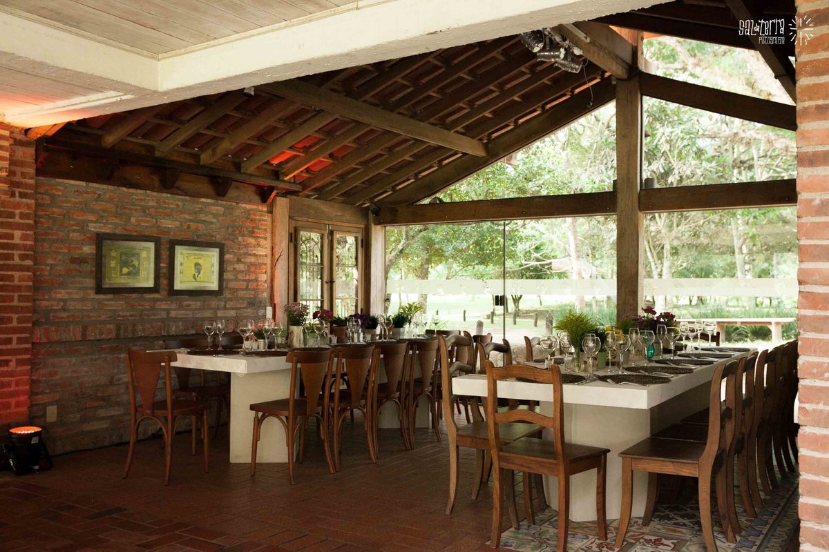 casamento-alexandre--manoela sal da terra fotografia- casamento ao ar livre alto da capela porto alegre vestido fur coat no knickers flores d'rosa flores e festas decoraçao fernanda da rosa cerimonial marcia kautz musicos mansao musical  buffet tom