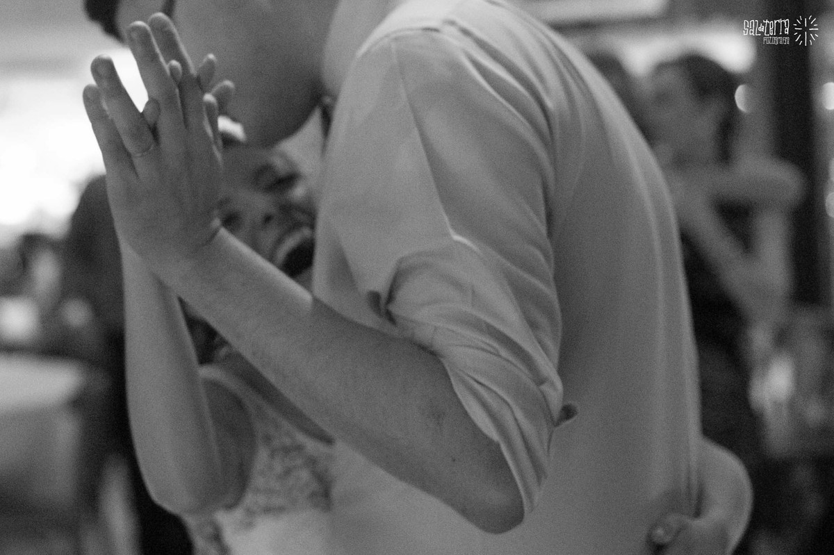 casamento-alexandre--manoela sal da terra fotografia- casamento ao ar livre alto da capela porto alegre vestido fur coat no knickers flores d'rosa flores e festas decoraçao fernanda da rosa cerimonial marcia kautz musicos mansao musical  buffet tom