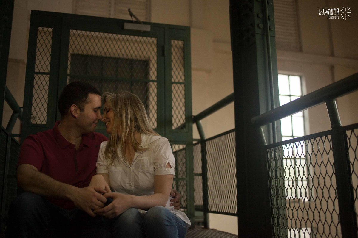 ensaio pre casamento trash the dress e session book casal ensaio de noivos porto alegre usina do gasometro por do sol
