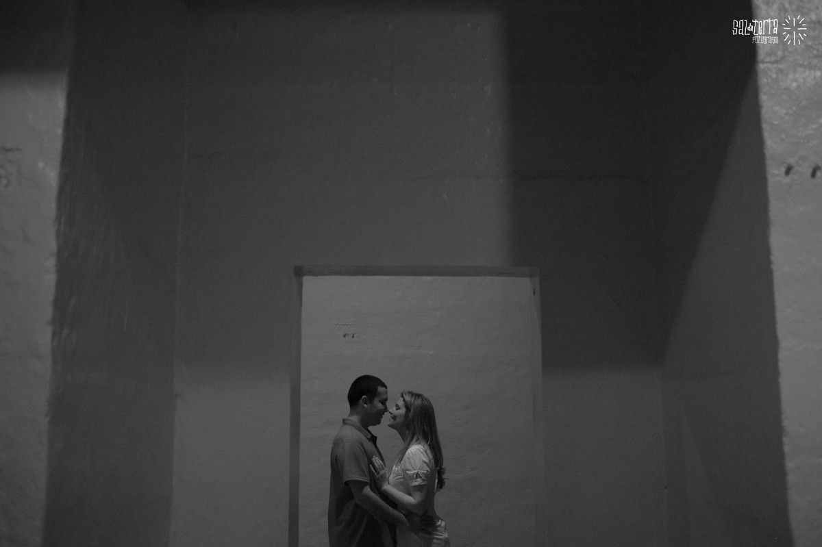 ensaio pre casamento trash the dress e session book casal ensaio de noivos porto alegre usina do gasometro por do sol