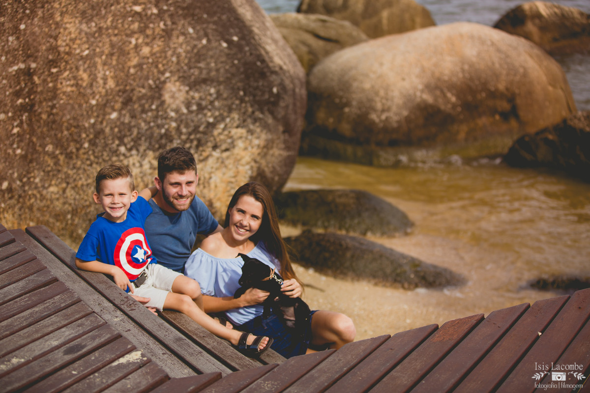 Érika + Fábio + Arthur +(Lord) | Sessão fotográfica em família