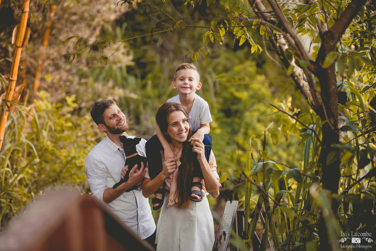 Érika + Fábio + Arthur +(Lord) | Sessão fotográfica em família
