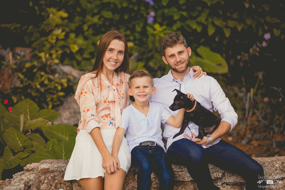 Érika + Fábio + Arthur +(Lord) | Sessão fotográfica em família