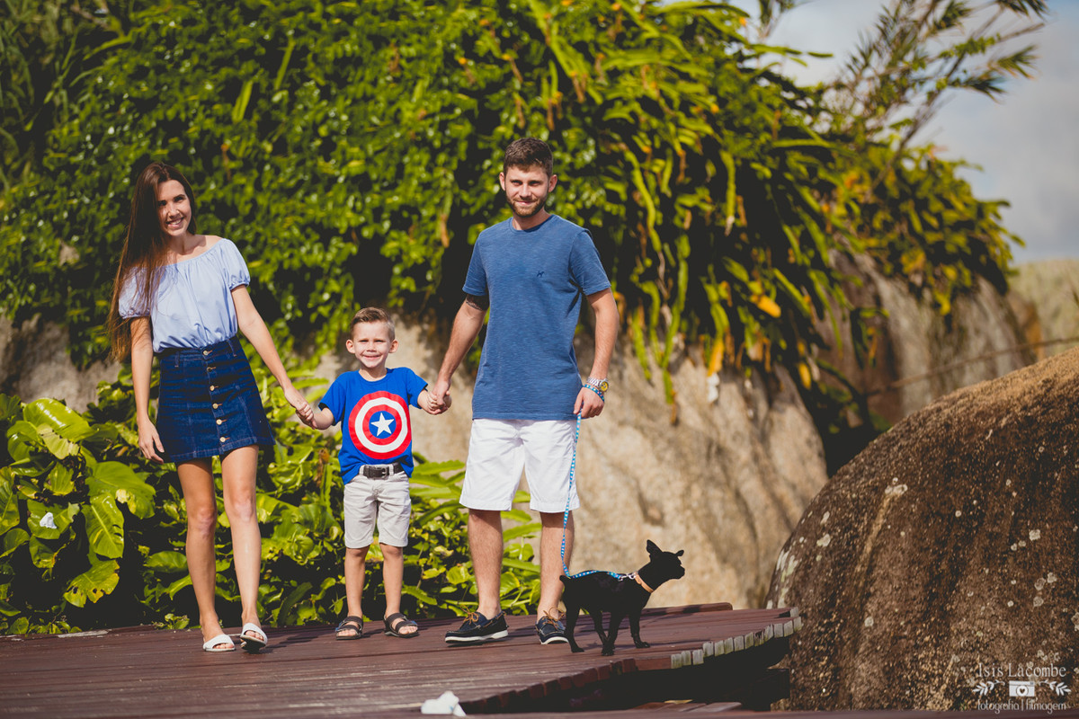 Érika + Fábio + Arthur +(Lord) | Sessão fotográfica em família