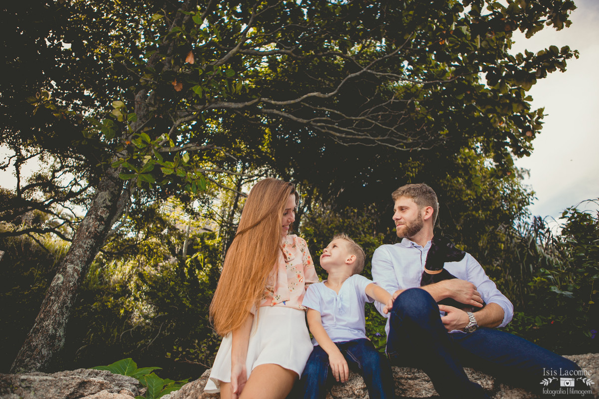 Érika + Fábio + Arthur +(Lord) | Sessão fotográfica em família
