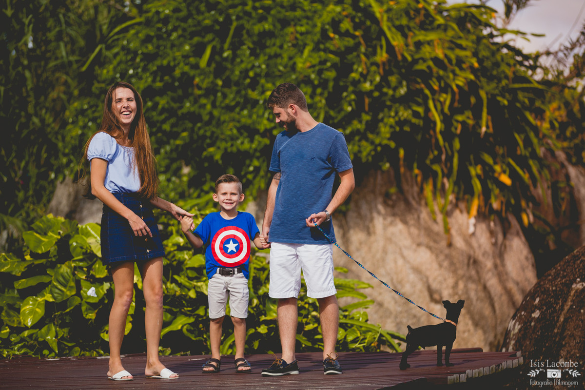 Érika + Fábio + Arthur +(Lord) | Sessão fotográfica em família