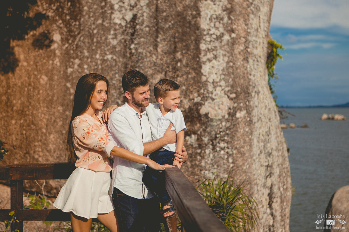 Érika + Fábio + Arthur +(Lord) | Sessão fotográfica em família